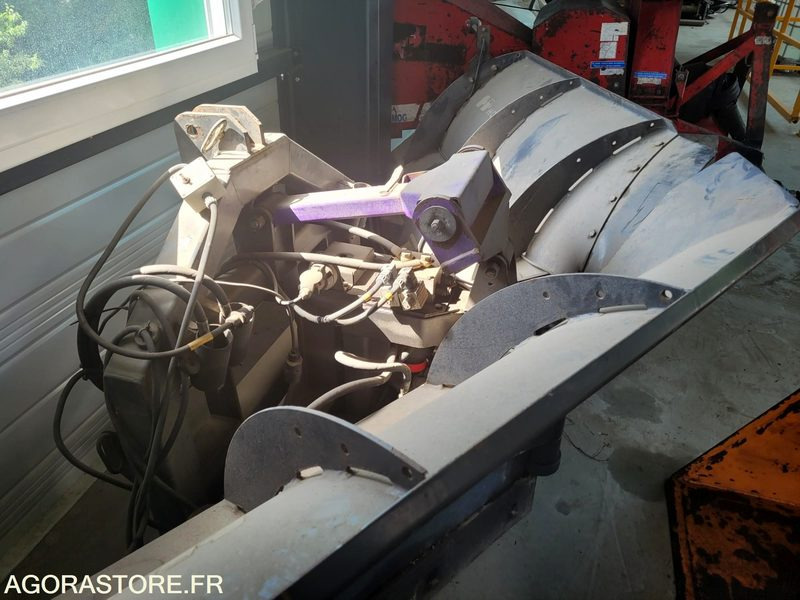 Lame de déneigement - Herramienta/ Equipo: foto 3 Lame de déneigement - Herramienta/ Equipo: foto 3