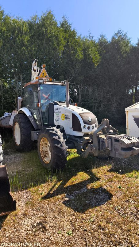 Lot Renault - Tracteur ergos 446 Roto 209 - 2009 et FAUCHEUSE NOREMAT VISIOBRA - Tractor: foto 2 Lot Renault - Tracteur ergos 446 Roto 209 - 2009 et FAUCHEUSE NOREMAT VISIOBRA - Tractor: foto 2