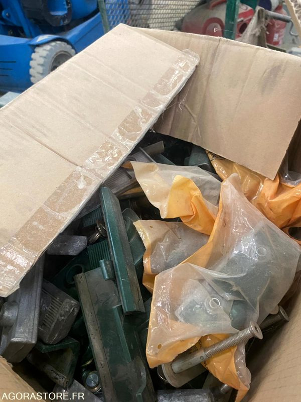 Lot de 10 portillons ACIER 100x100 Jamais mis en place - Maquinaria de jardinería: foto 5 Lot de 10 portillons ACIER 100x100 Jamais mis en place - Maquinaria de jardinería: foto 5