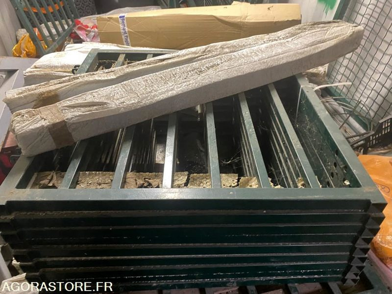Lot de 10 portillons ACIER 100x100 Jamais mis en place - Maquinaria de jardinería: foto 4 Lot de 10 portillons ACIER 100x100 Jamais mis en place - Maquinaria de jardinería: foto 4