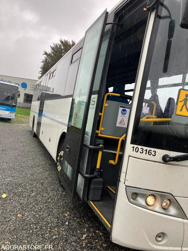 MERCEDES INTOURO N°103163 - Autobús escolar: foto 2 MERCEDES INTOURO N°103163 - Autobús escolar: foto 2