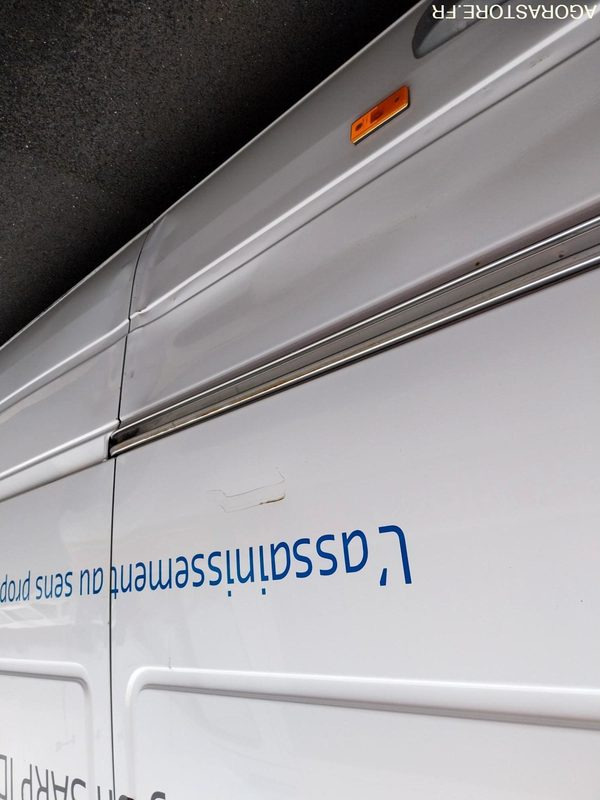 MERCEDES Sprinter 411CDI Fourgon L4 VASP 2004 148238Km ROULANT PRO UNIQUEMENT - Furgón: foto 4 MERCEDES Sprinter 411CDI Fourgon L4 VASP 2004 148238Km ROULANT PRO UNIQUEMENT - Furgón: foto 4