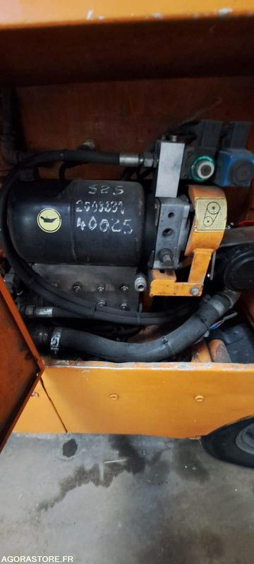 MINI COMBINE RIVARD TOYOTA AT052SN (VENTE UNIQUEMENT EXPORT) - SUV/ Todoterreno: foto 5 MINI COMBINE RIVARD TOYOTA AT052SN (VENTE UNIQUEMENT EXPORT) - SUV/ Todoterreno: foto 5