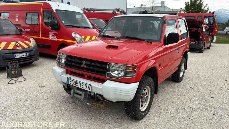 MITSUBISHI MONTERO 103 145 Kms - 2004 - 3595 YE 74 - SUV/ Todoterreno: foto 3 MITSUBISHI MONTERO 103 145 Kms - 2004 - 3595 YE 74 - SUV/ Todoterreno: foto 3