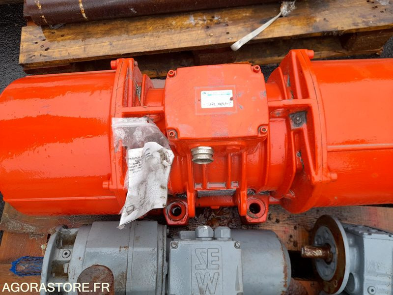 MOTEUR A BALOURDS MV75/3800 S02 VIBRANT SINEX SUR LAMES - Herramienta/ Equipo: foto 2 MOTEUR A BALOURDS MV75/3800 S02 VIBRANT SINEX SUR LAMES - Herramienta/ Equipo: foto 2