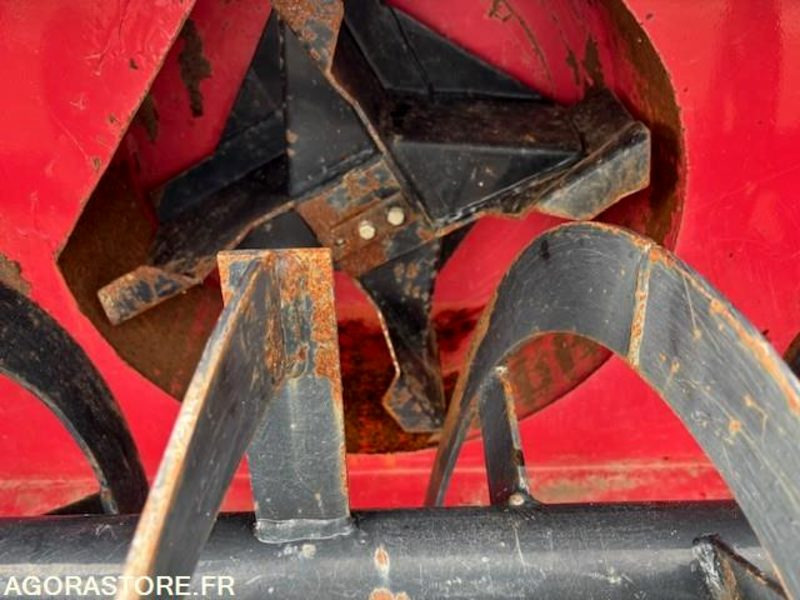 FRAISE A NEIGE 3 POINTS 1400 MM - Maquinaria agrícola: foto 3 FRAISE A NEIGE 3 POINTS 1400 MM - Maquinaria agrícola: foto 3