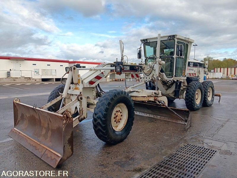 NIVELEUSE - CATERPILLAR 120 VHP 2007 / 11 955 Heures (M4979) - Grader: foto 1 NIVELEUSE - CATERPILLAR 120 VHP 2007 / 11 955 Heures (M4979) - Grader: foto 1