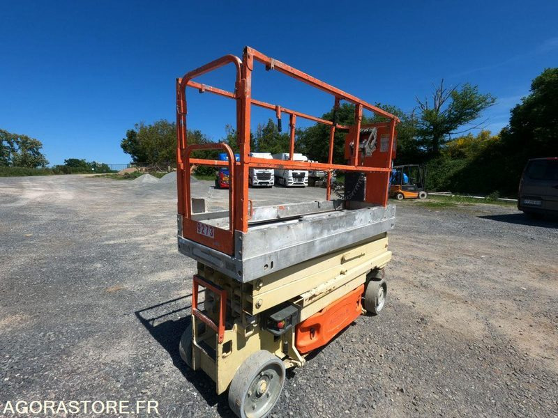 Nacelle electrique à ciseaux JLG 2030ES - Plataforma elevadora: foto 1 Nacelle electrique à ciseaux JLG 2030ES - Plataforma elevadora: foto 1