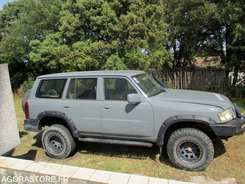 Nissan Patrol Y61 Station Wagon moteur 6 cylindres 4.2 Turbo Diesel 160cv BM5 - SUV/ Todoterreno: foto 4 Nissan Patrol Y61 Station Wagon moteur 6 cylindres 4.2 Turbo Diesel 160cv BM5 - SUV/ Todoterreno: foto 4