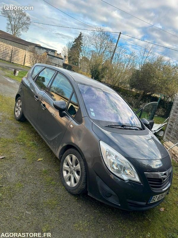 OPEL MERIVA - 2011- 247000 - Hatchback: foto 3 OPEL MERIVA - 2011- 247000 - Hatchback: foto 3
