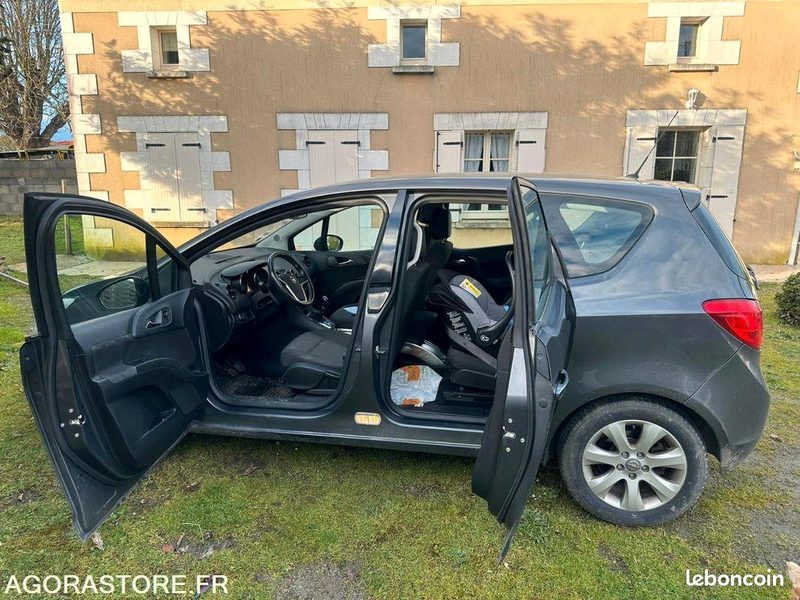 OPEL MERIVA - 2011- 247000 - Hatchback: foto 2 OPEL MERIVA - 2011- 247000 - Hatchback: foto 2