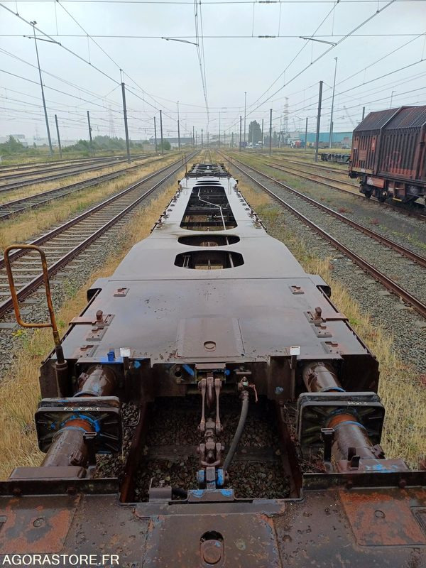 Wagon plat intermodal type Sggnss – modèle 6432B0-4, 72 pieds - 2004 (ref 1587) - Otros maquinaria: foto 2 Wagon plat intermodal type Sggnss – modèle 6432B0-4, 72 pieds - 2004 (ref 1587) - Otros maquinaria: foto 2