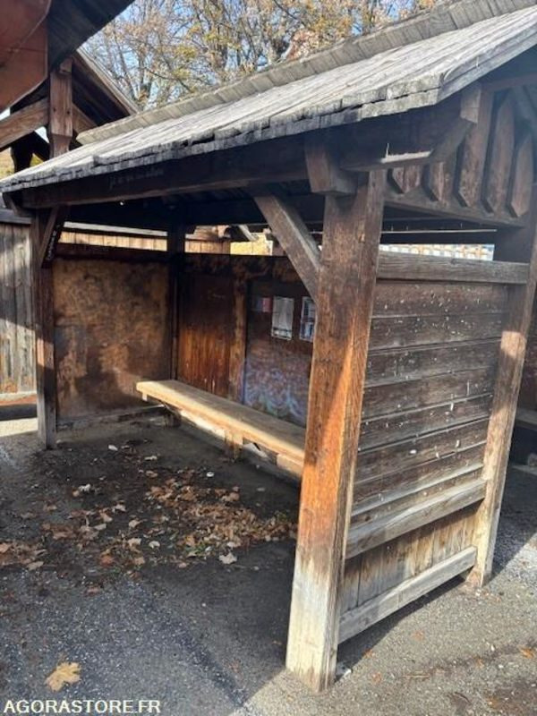 Lot de 2 abris bus bois - Otros maquinaria: foto 1 Lot de 2 abris bus bois - Otros maquinaria: foto 1