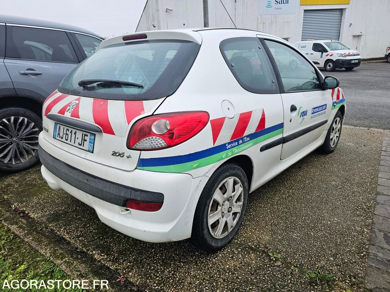 PEUGEOT 206+ - 2010 - 271008KM - AJ611JF - Coche: foto 3 PEUGEOT 206+ - 2010 - 271008KM - AJ611JF - Coche: foto 3