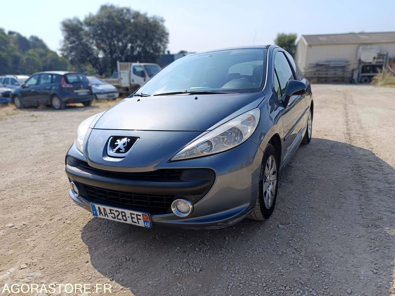 PEUGEOT 207 - 2009 - 235700KMS - Coche: foto 1 PEUGEOT 207 - 2009 - 235700KMS - Coche: foto 1