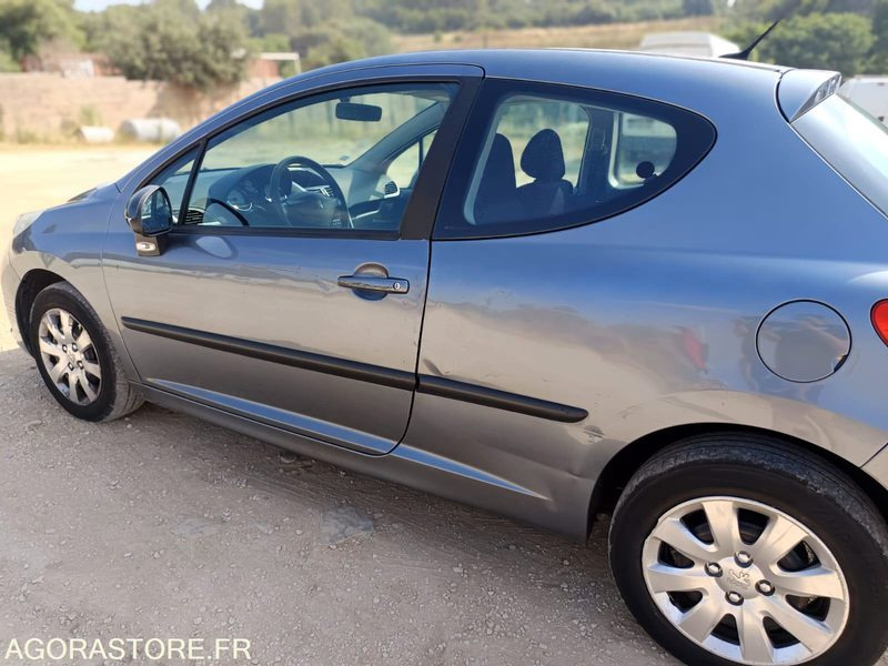 PEUGEOT 207 - 2009 - 235700KMS - Coche: foto 3 PEUGEOT 207 - 2009 - 235700KMS - Coche: foto 3