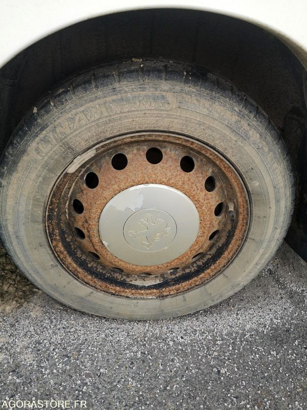 PEUGEOT FRIGORIFIQUE - Furgoneta frigorifica: foto 5 PEUGEOT FRIGORIFIQUE - Furgoneta frigorifica: foto 5