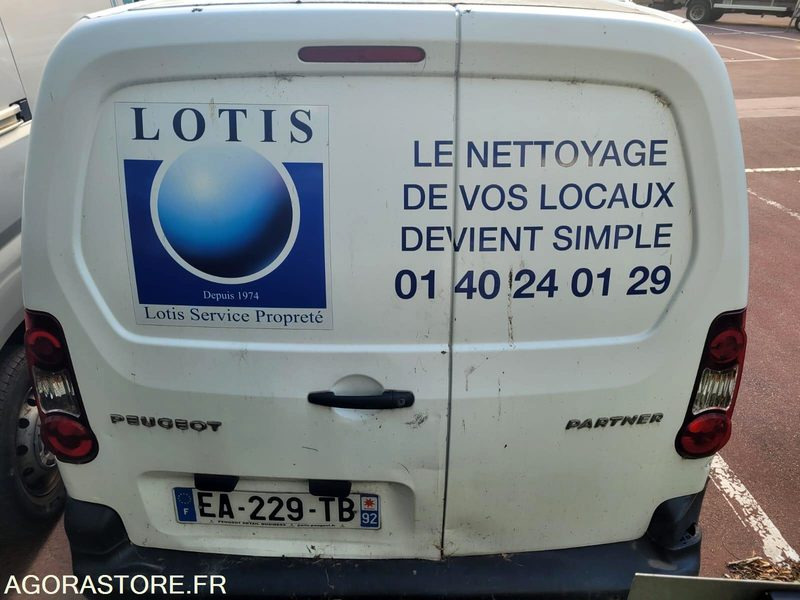 PEUGEOT | PARTNER | 2016 | 238298KM - Furgoneta pequeña: foto 5 PEUGEOT | PARTNER | 2016 | 238298KM - Furgoneta pequeña: foto 5