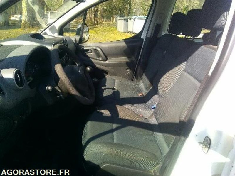 PEUGEOT Partner - 218886km - 2010 - Furgoneta pequeña: foto 3 PEUGEOT Partner - 218886km - 2010 - Furgoneta pequeña: foto 3