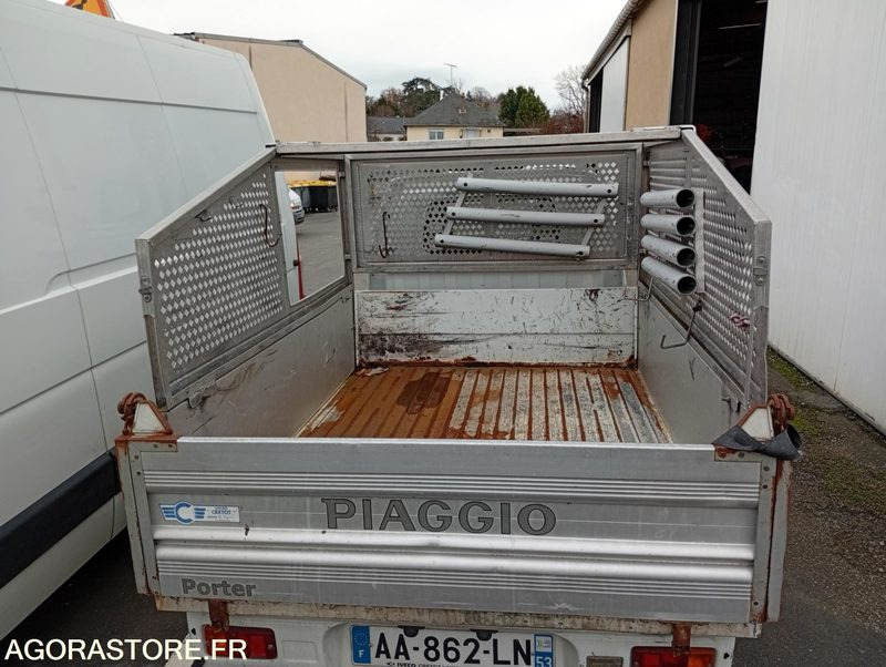 PIAGGIO - Furgoneta basculante: foto 4 PIAGGIO - Furgoneta basculante: foto 4