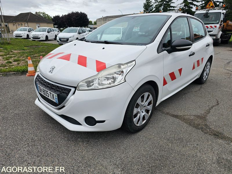 Peugeot 208 - 2014 - 134536km - DH805TX - Coche: foto 1 Peugeot 208 - 2014 - 134536km - DH805TX - Coche: foto 1