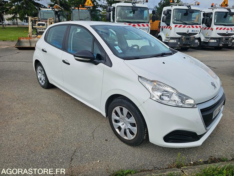 Peugeot 208 - 2015 - 187805km - DT142LK - Coche: foto 2 Peugeot 208 - 2015 - 187805km - DT142LK - Coche: foto 2