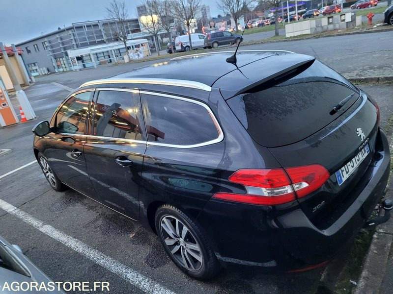 Peugeot 308SW 2019 215.000km - Coche: foto 3 Peugeot 308SW 2019 215.000km - Coche: foto 3