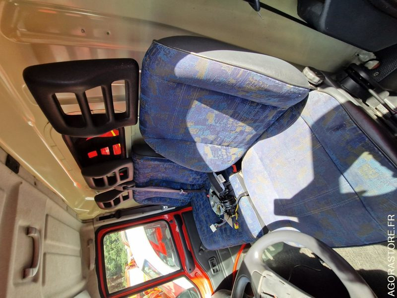 Peugeot Boxer- 2000 - 43336 - 3275XC27 - Furgón: foto 5 Peugeot Boxer- 2000 - 43336 - 3275XC27 - Furgón: foto 5