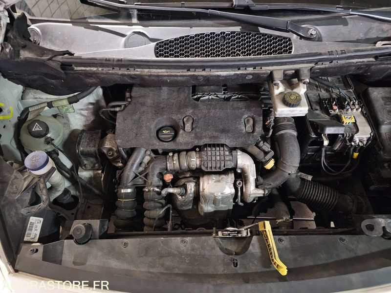 Furgoneta pequeña Peugeot Partner - 2013 - 91134kms - CQ 658 PQ: foto 16 Furgoneta pequeña Peugeot Partner - 2013 - 91134kms - CQ 658 PQ: foto 16