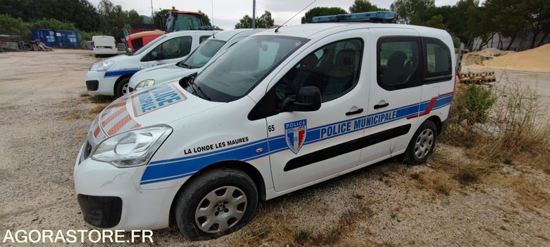 Peugeot Partner Police Municipale 169600 kms 2018 - Coche: foto 2 Peugeot Partner Police Municipale 169600 kms 2018 - Coche: foto 2