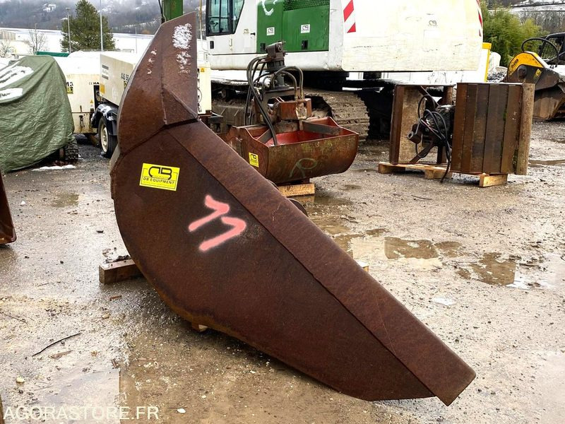 Godet trapèze pour pelle de 20 à 30T attache Morin M6 - Piezas de recambio para Maquinaria de construcción: foto 4 Godet trapèze pour pelle de 20 à 30T attache Morin M6 - Piezas de recambio para Maquinaria de construcción: foto 4