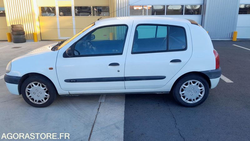 RENAULT CLIO 1.2 ESSENCE RTE - Coche: foto 1 RENAULT CLIO 1.2 ESSENCE RTE - Coche: foto 1