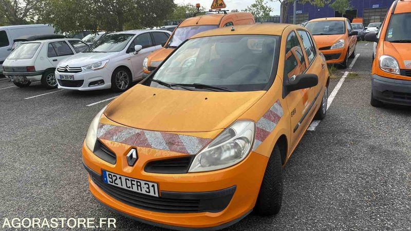 RENAULT CLIO - 2008 - 165927 KM - Coche: foto 1 RENAULT CLIO - 2008 - 165927 KM - Coche: foto 1