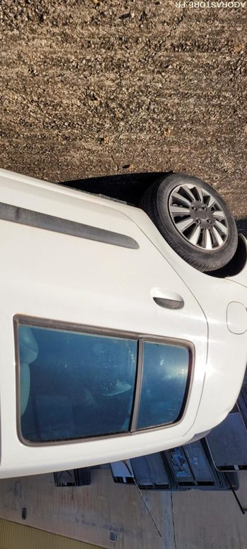 RENAULT CLIO - 2010 - Coche: foto 4 RENAULT CLIO - 2010 - Coche: foto 4