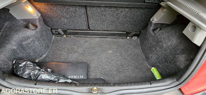 Coche RENAULT CLIO 849BCZ59: foto 9