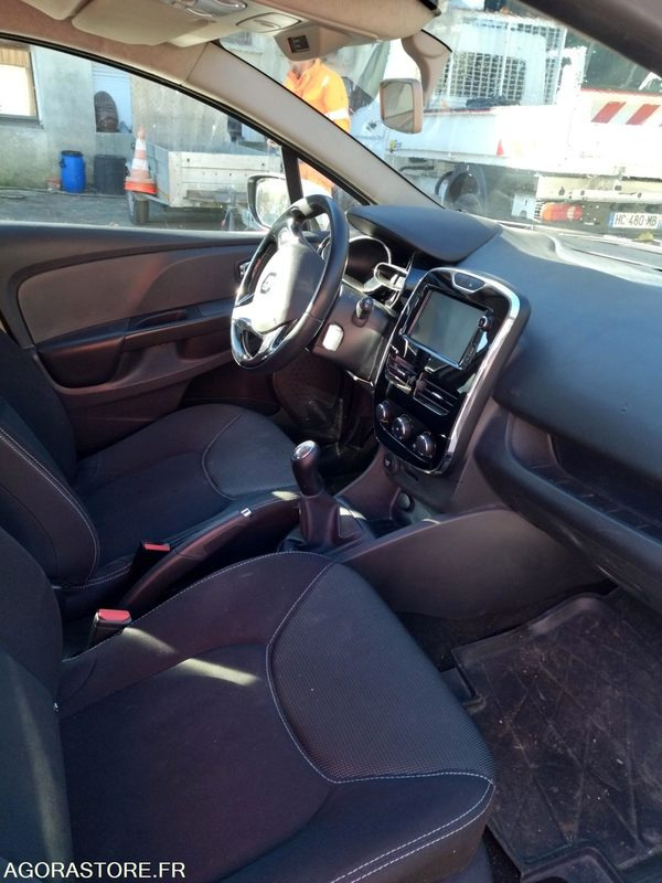 RENAULT CLIO DE 2013 AVEC 258818 KM - Coche: foto 5 RENAULT CLIO DE 2013 AVEC 258818 KM - Coche: foto 5