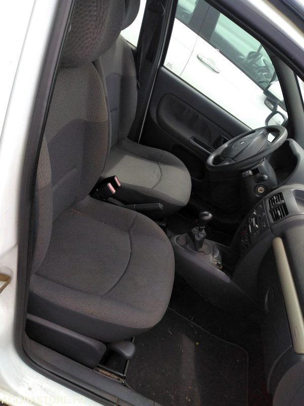 RENAULT CLIO - Coche: foto 5 RENAULT CLIO - Coche: foto 5