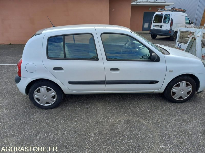 RENAULT CLIO PHASE 2-1.2 I 60CV-2005-ESSENCE-122 018 KMS-5 PORTES-ROULANTE-CT OK - Coche: foto 3 RENAULT CLIO PHASE 2-1.2 I 60CV-2005-ESSENCE-122 018 KMS-5 PORTES-ROULANTE-CT OK - Coche: foto 3
