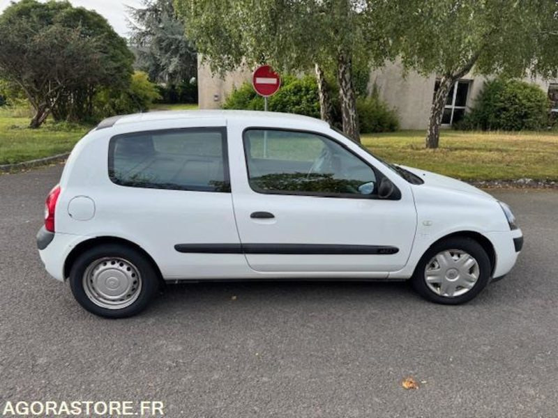 RENAULT CLIO SOCIETE - Coche: foto 4 RENAULT CLIO SOCIETE - Coche: foto 4
