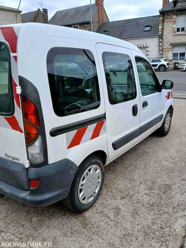 RENAULT KANGOO 1.2 - Coche: foto 5 RENAULT KANGOO 1.2 - Coche: foto 5