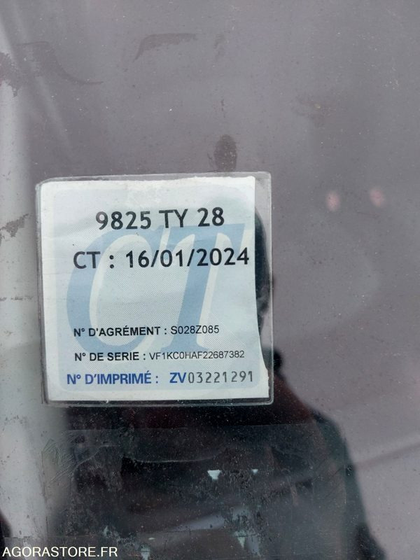 Furgoneta pequeña RENAULT KANGOO - 2000 - 119 023KM - NON ROULANT: foto 10 Furgoneta pequeña RENAULT KANGOO - 2000 - 119 023KM - NON ROULANT: foto 10