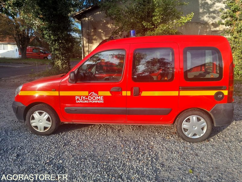 RENAULT KANGOO - 4366 XM 63 - 2003 - Coche: foto 2 RENAULT KANGOO - 4366 XM 63 - 2003 - Coche: foto 2