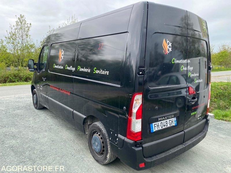 RENAULT MASTER - 06/2019 / 146 569KM - Furgón: foto 3 RENAULT MASTER - 06/2019 / 146 569KM - Furgón: foto 3