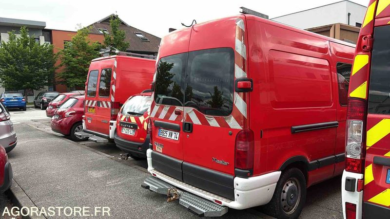 RENAULT - MASTER - 2002 - 132 742 Kms 8825 XN 74 - Furgón: foto 3 RENAULT - MASTER - 2002 - 132 742 Kms 8825 XN 74 - Furgón: foto 3