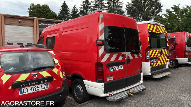 RENAULT - MASTER - 2002 - 132 742 Kms 8825 XN 74 - Furgón: foto 4 RENAULT - MASTER - 2002 - 132 742 Kms 8825 XN 74 - Furgón: foto 4