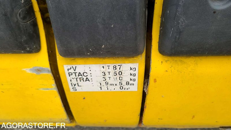RENAULT MASTER - 2002 - 374300 KM - Furgón: foto 5 RENAULT MASTER - 2002 - 374300 KM - Furgón: foto 5