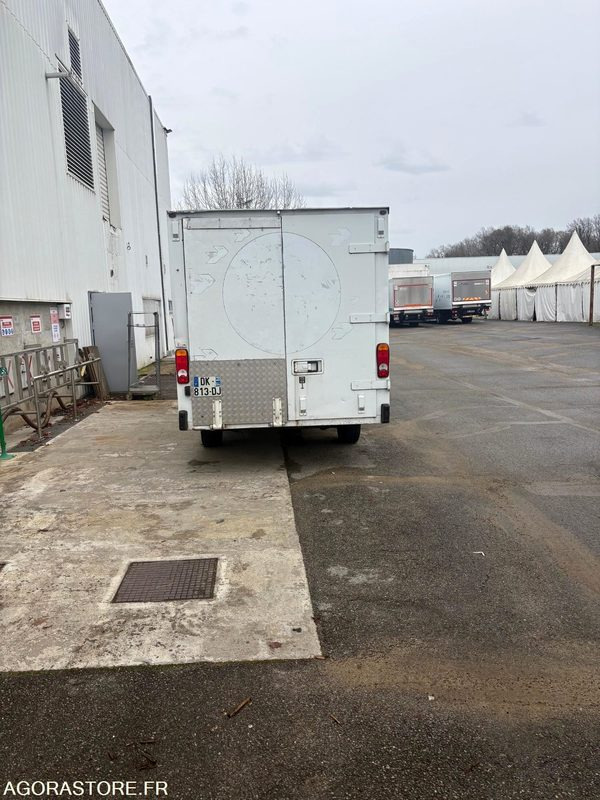 RENAULT - MASTER - 2014 / 292400 / VEHICULE NON ROULANT - Furgón: foto 3 RENAULT - MASTER - 2014 / 292400 / VEHICULE NON ROULANT - Furgón: foto 3