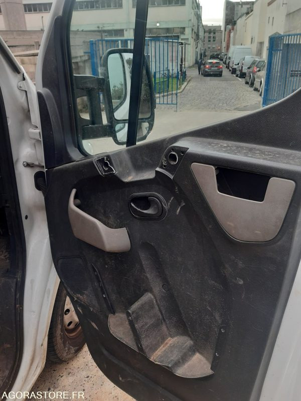 RENAULT MASTER BENNE DANS L'ETAT - Furgoneta basculante: foto 4 RENAULT MASTER BENNE DANS L'ETAT - Furgoneta basculante: foto 4