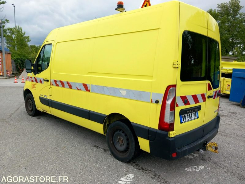 RENAULT MASTER DCI125 (HR0210) - Furgoneta pequeña: foto 4 RENAULT MASTER DCI125 (HR0210) - Furgoneta pequeña: foto 4