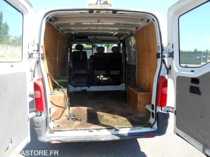 RENAULT MASTER DCI80 - Furgón: foto 4 RENAULT MASTER DCI80 - Furgón: foto 4